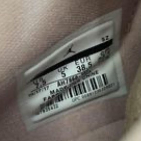 Nike Air Jordan XI 11 Retro Low Size 7.5 AH7860-105 Rose Gold - Picture 7 of 8